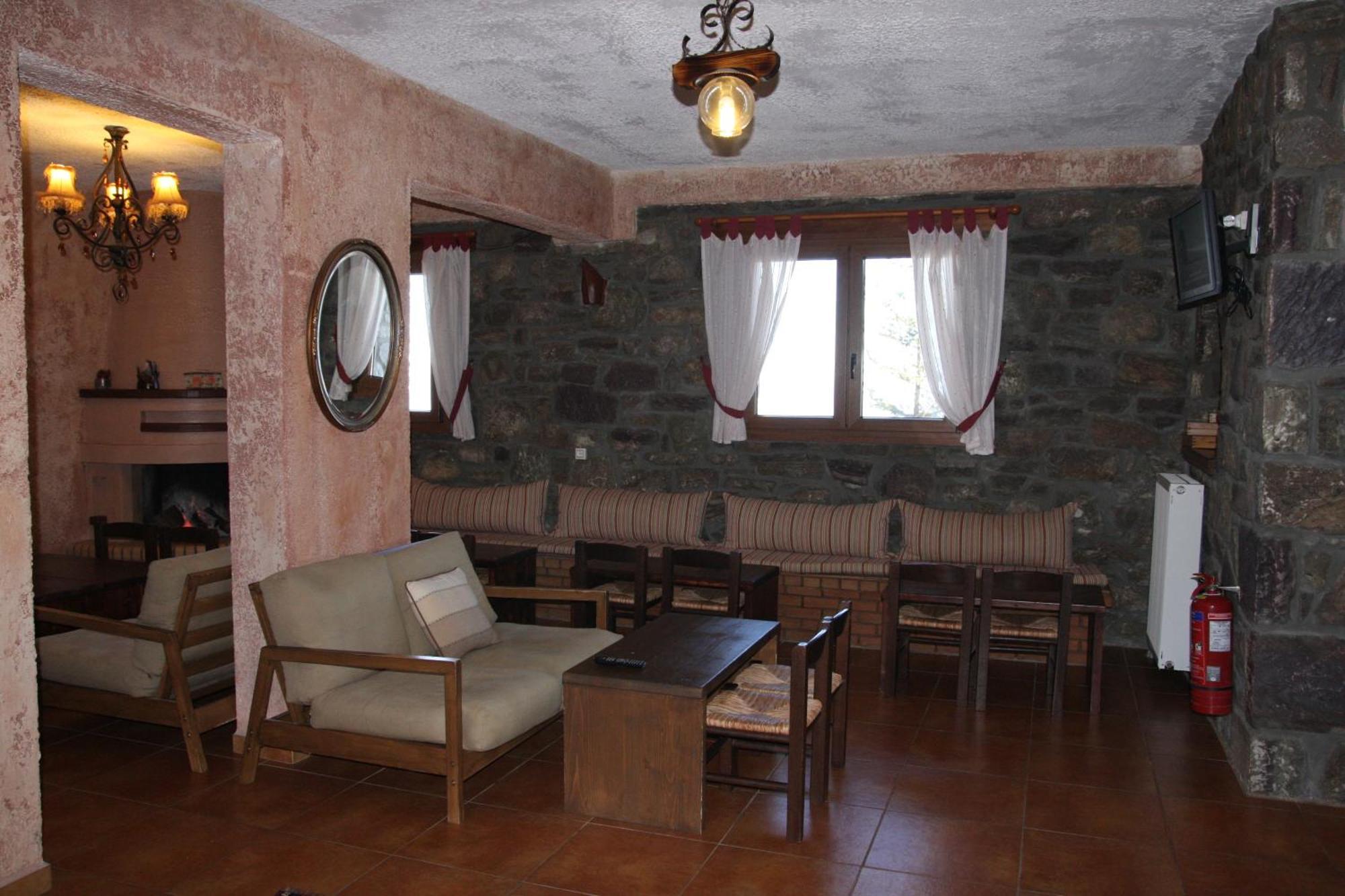 Faris Hotel Xirokampi 외부 사진