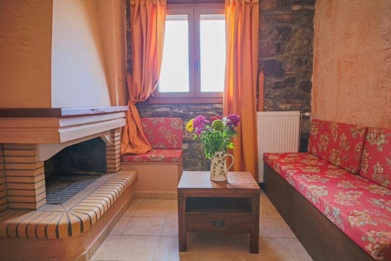 Faris Hotel Xirokampi 외부 사진